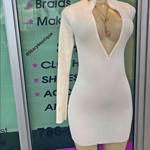 White long Sleeve dress